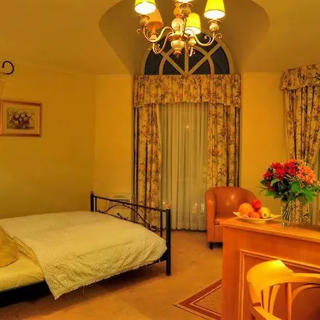 Hotel Garni 4*